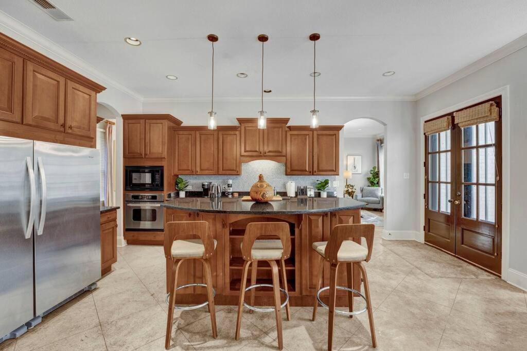 Luxury Home With Outdoor Patio And Game Room Мемфіс Екстер'єр фото